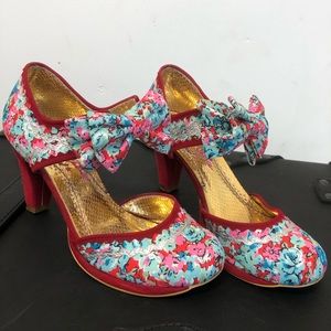 ❤️ Irregular Choice heels ❤️